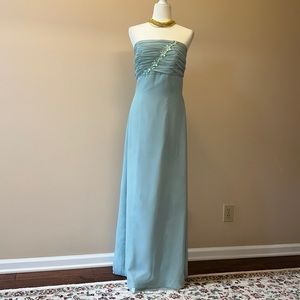 Lovely emerald blue dress!